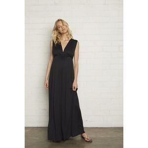 Rachel pally sleeveless caftan bump friendly size small